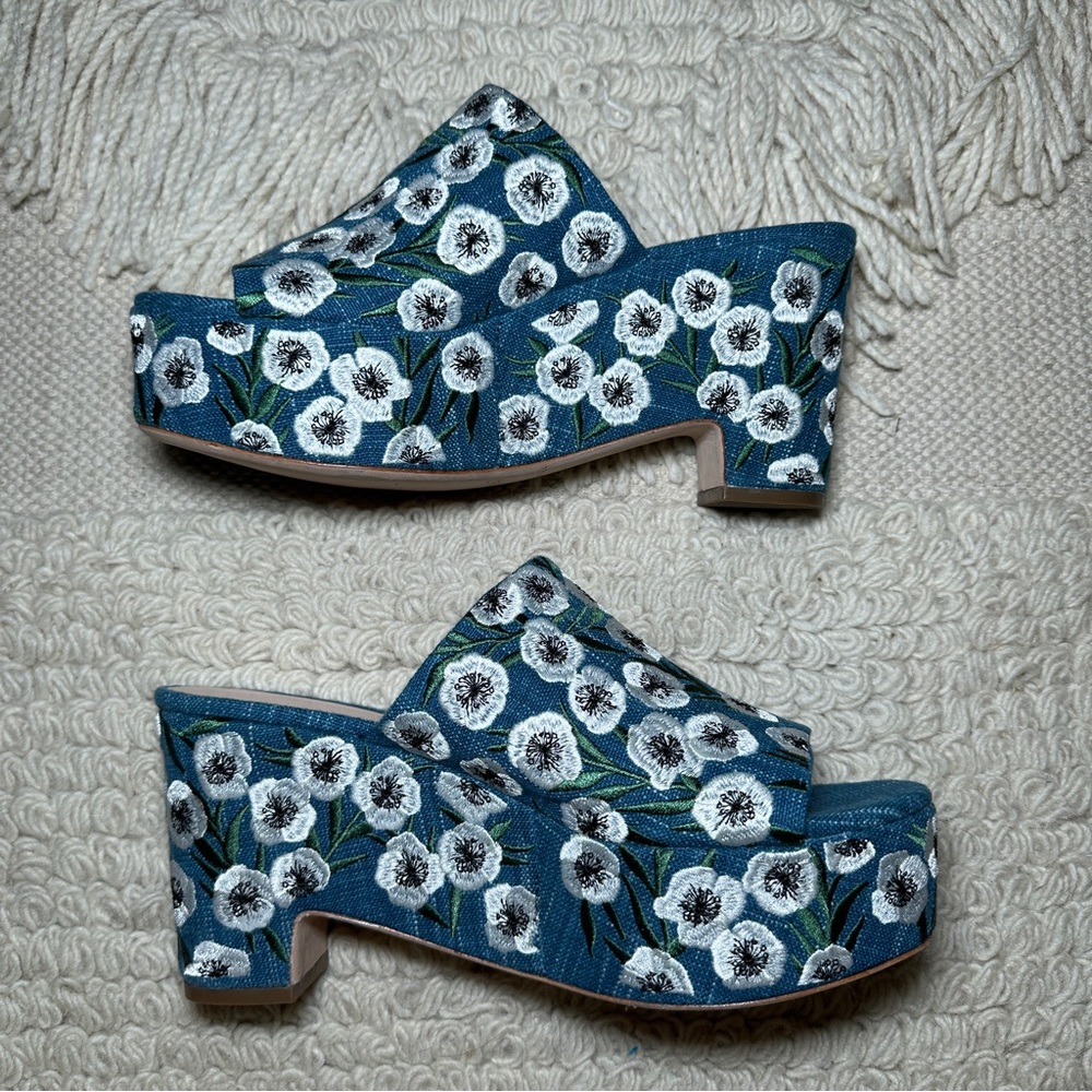 LOEFFLER RANDALL blue and white floral embroidered Amara platform sandals 10 NEW - Picture 6 of 10